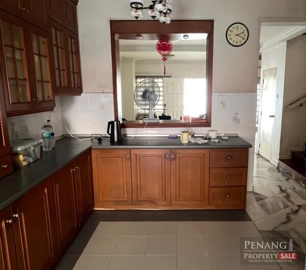 2 Storey Terrace At Jalan Ru – Land:1400sf – Partly Renovated – Farlim