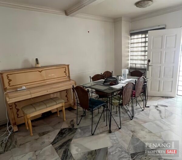 2 Storey Terrace At Jalan Ru – Land:1400sf – Partly Renovated – Farlim