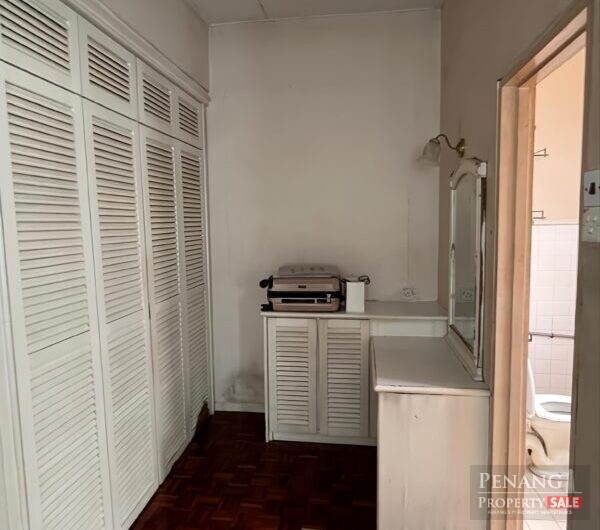 2 Storey Terrace At Jalan Ru – Land:1400sf – Partly Renovated – Farlim