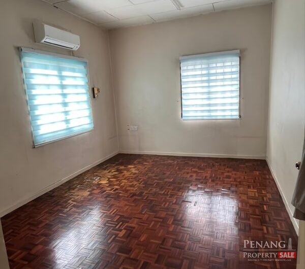 2 Storey Terrace At Jalan Ru – Land:1400sf – Partly Renovated – Farlim