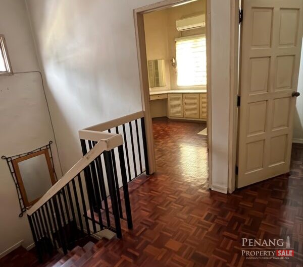 2 Storey Terrace At Jalan Ru – Land:1400sf – Partly Renovated – Farlim