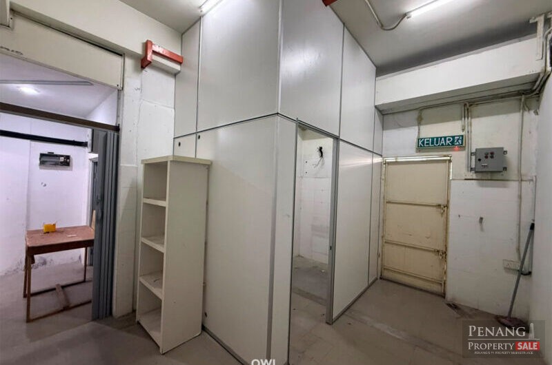 Ground Floor Shoplot 2,000 sqft for Rent at Bayan Lepas | Facing Main Road