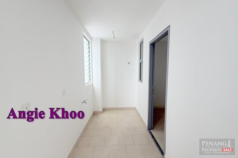 Triuni Residence in Batu uban 1636sf Original Store Room 2 Carparks