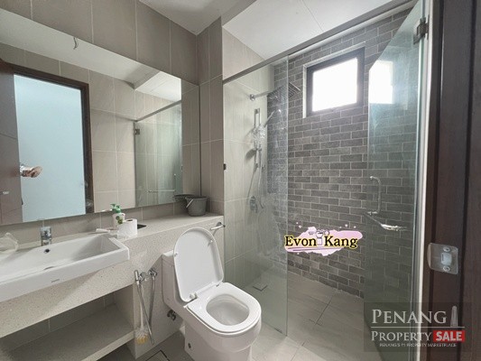 Queens Residence Q1 @ Bayan Lepas 950SF High Floor and Bare Unit