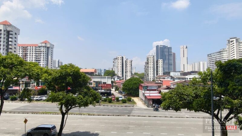 Golden Triangle 1 Level 3 Face Main Road 1300sf Sungai Ara Relau