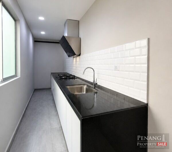 White Lily 3 Storey Terrace Gelugor, Gated Guarded
