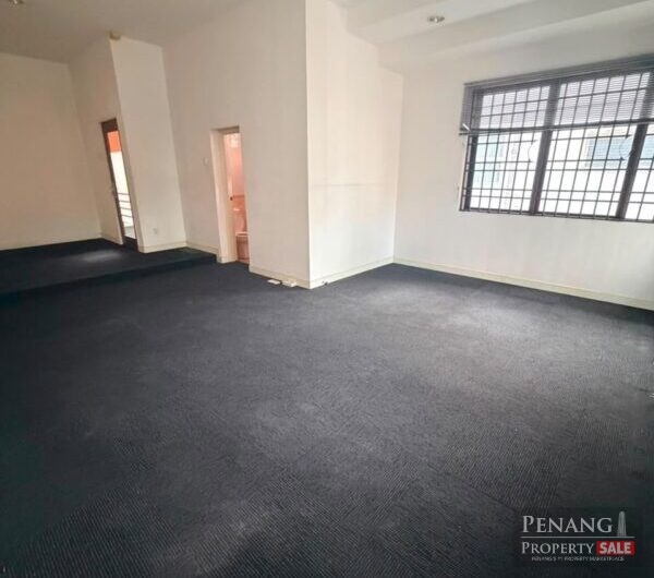 2 Storey Huge Commercial Bungalow @ Jalan Kelawai