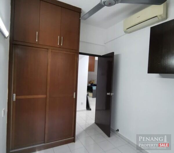 Putra Place at Bayan Lepas  with 2 car parks for sale