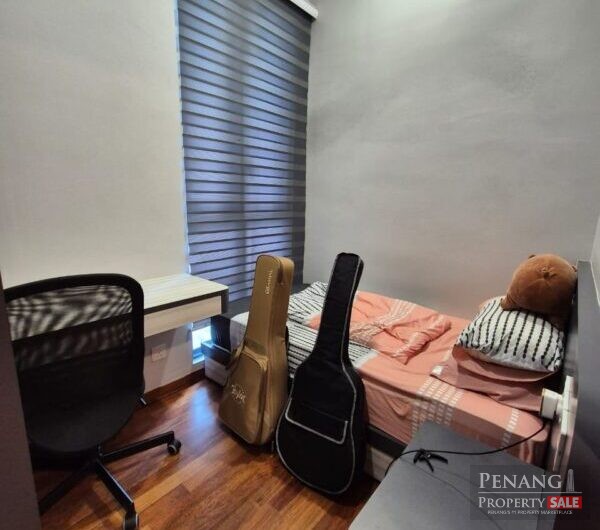 Queens Residence 1 @Bayan Lepas 1200sf seaview unit for sale