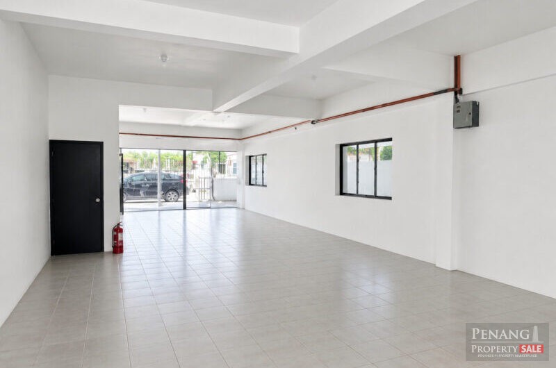 3 Sty Shop | Jalan Siam Georgetown , off Dato keramat 3300sf Renovated