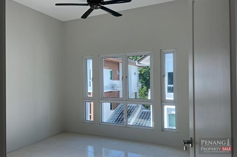 Sierra Vista – 3 Storey Semi-D – 2850sf – Basic Renovated – Bukit Jambul