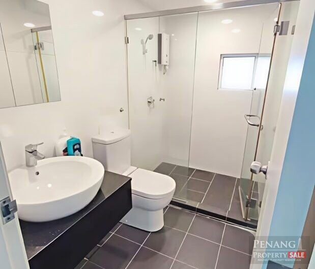 Maritime Suite – Fully Renovated – 1050sf – 2 Car Parks – Karpal Singh