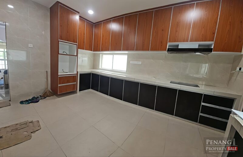2.5 Storey Semi-D At Medan Tembaga – Land:3400sf – Fully Renovated – Greenlane