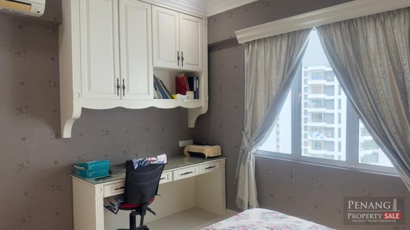 For Rent The Straits Regency Condominiums Room attached with bathroom Tanjung Bungah 11200 Pulau Pinang