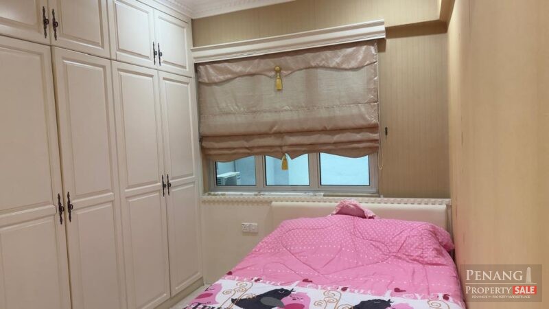 For Rent The Straits Regency Condominiums Room attached with bathroom Tanjung Bungah 11200 Pulau Pinang