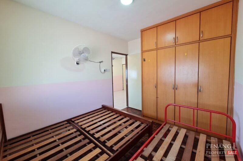 Taman Selatan Apartment Near Lam Wah Ee Hospital, Jelutong Expressway