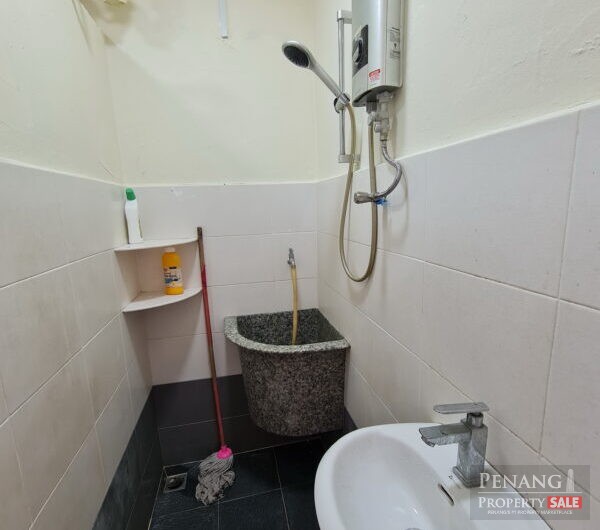 Taman Selatan Apartment Near Lam Wah Ee Hospital, Jelutong Expressway