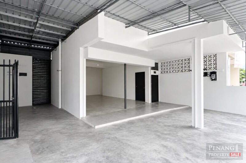 3 Sty Shop | Jalan Siam Georgetown , off Dato keramat 3300sf Renovated