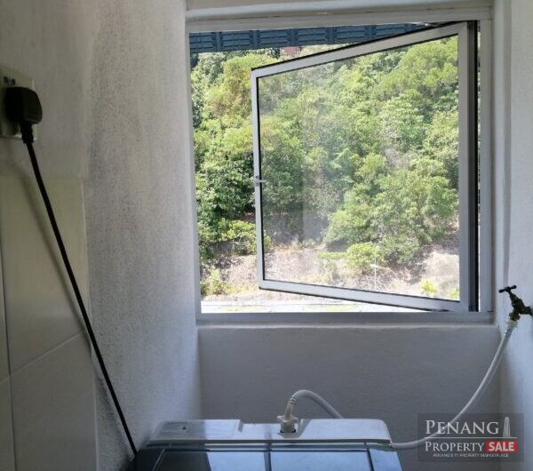 Sri Impian Apartment Near Farlim Market, All Seasons, Sunshine Central