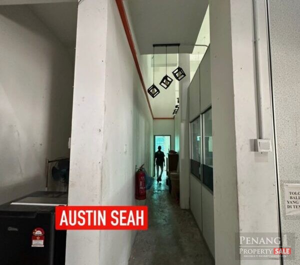 1.5 STOREY SEMI-D FACTORY For SALE @ PERMATANG TINGGI, LAND 12,809 SQFT. BUILT UP 5,200 SQFT