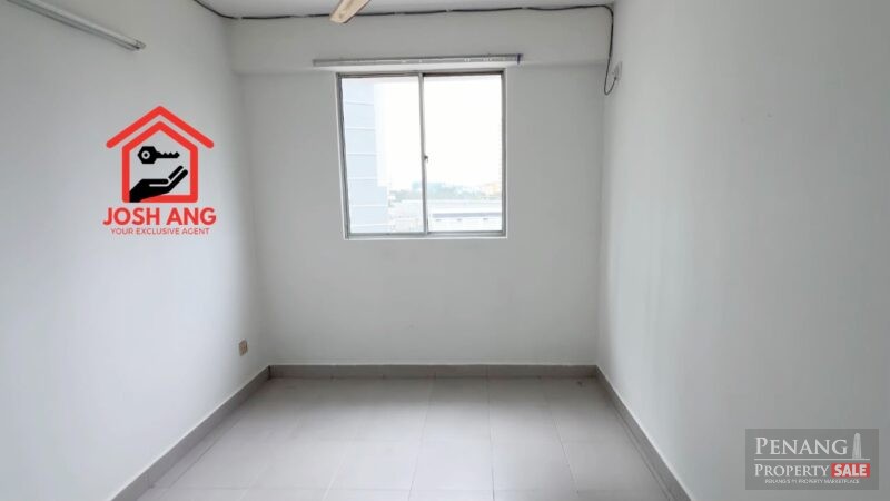 Centrio Avenue in Gelugor 700sqft Basic Unit Well Maintained 1 Car park