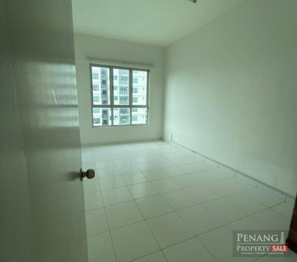 GOLDEN TRIANGLE 1 FOR SALE, 5 CARPARKS, 1315 SQFT. PARTIAL FURNSIHED
