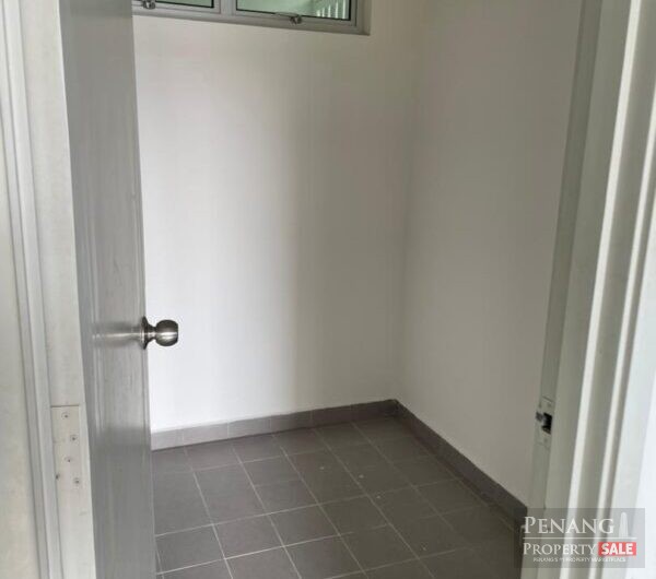 GOLDEN TRIANGLE 1 FOR SALE, 5 CARPARKS, 1315 SQFT. PARTIAL FURNSIHED