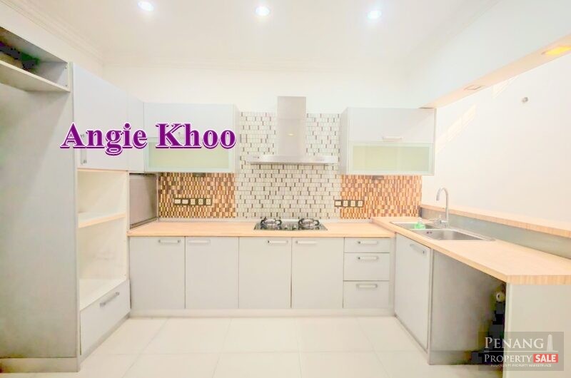 Single-Storey Terrace House at Pesara Mahsuri Bayan Baru for Sale
