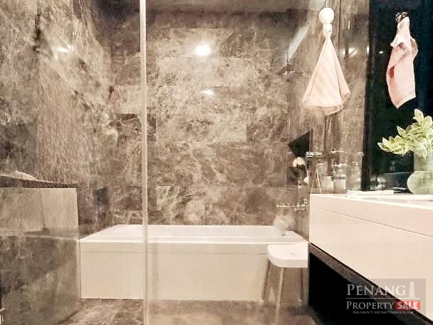 STRAITS RESIDENCES, Tanjung Tokong