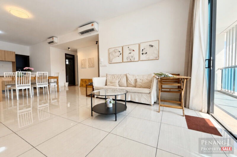 Queens Residence Q1 Renovated & Seaview 1410sf Queensbay Mall