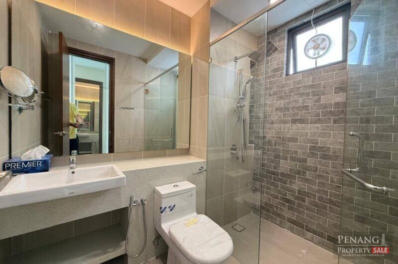 Queens Waterfront Q2  Seaview Fully Renovated Unit Queensbay Mall