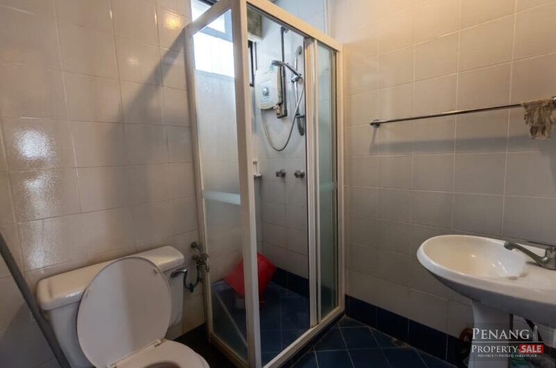 Marina Tower @ Tanjung Bungah 1200sf Freehold 3 Bedrooms For Sale with Seaview