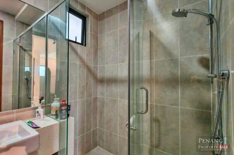 Queens Residence Q1 with seaview 1400sf for sale