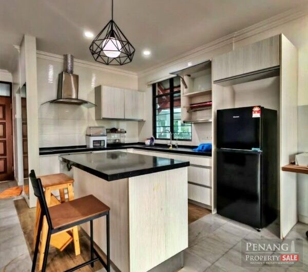 Marina Tower  @Tanjung Bungah 932sf with 2 car parks unblock seaview  RM595k