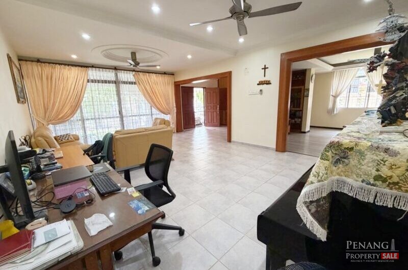 2-Storey Semi-Detached for Sale @ Persiaran Sungai Ara, Sungai Ara | Freehold