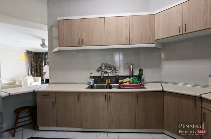 Marina Tower @ Tanjung Bungah 1200sf Freehold 3 Bedrooms For Sale with Seaview
