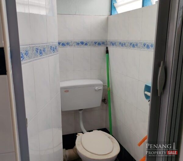 Gat Lebuh Macallum Flat Partly Furnished For Rent