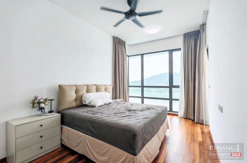 Queens Residences Q1 Direct Seaview @Queensbay 3 Bedrooms For Sale